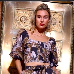 Winnie top 100% cotton size XLarge